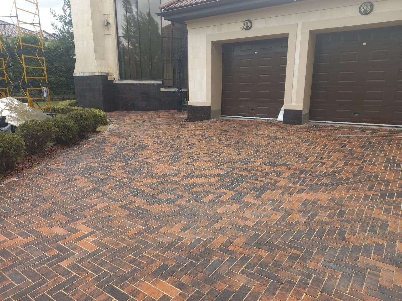 Укладка брусчатки и тротуарной плитки — пример 15