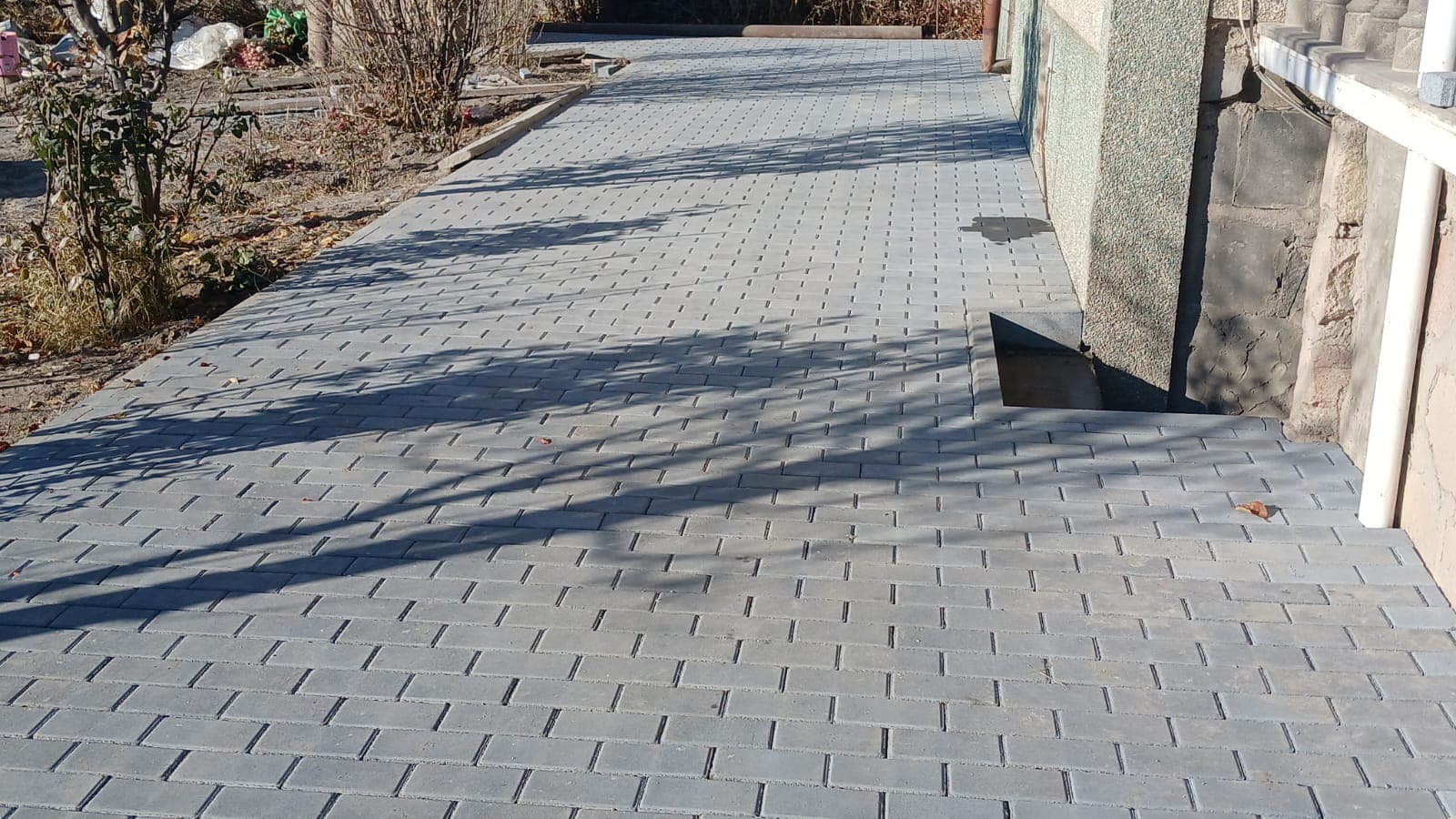 Укладка брусчатки и тротуарной плитки — пример 25