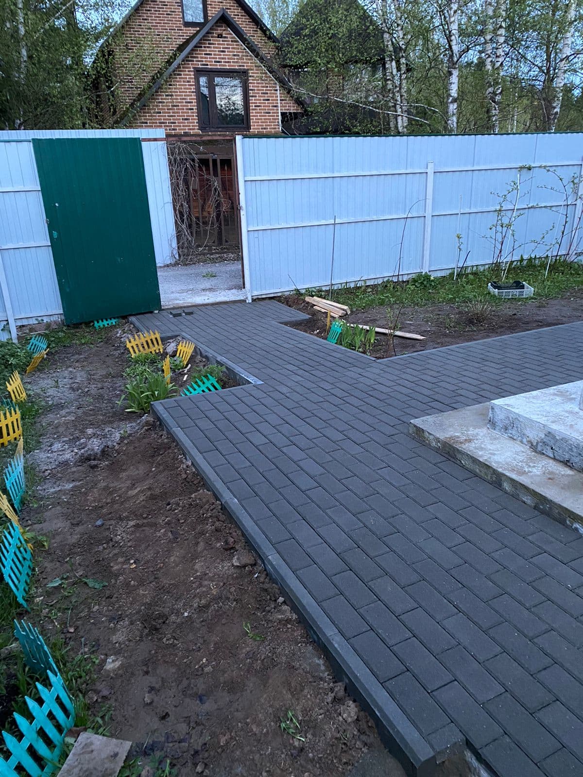 Укладка брусчатки и тротуарной плитки — пример 27