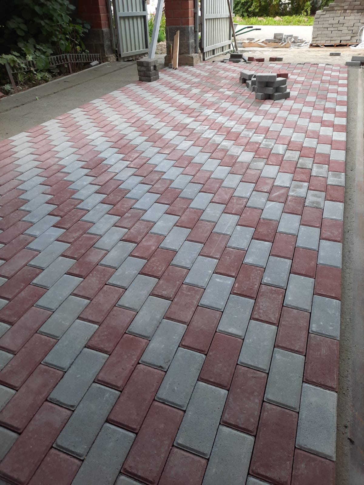 Укладка брусчатки и тротуарной плитки — пример 45